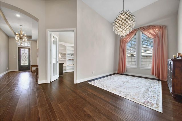 305 Mallory Court, Montgomery, TX 77316