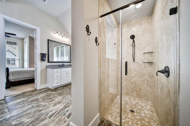 305 Mallory Court, Montgomery, TX 77316