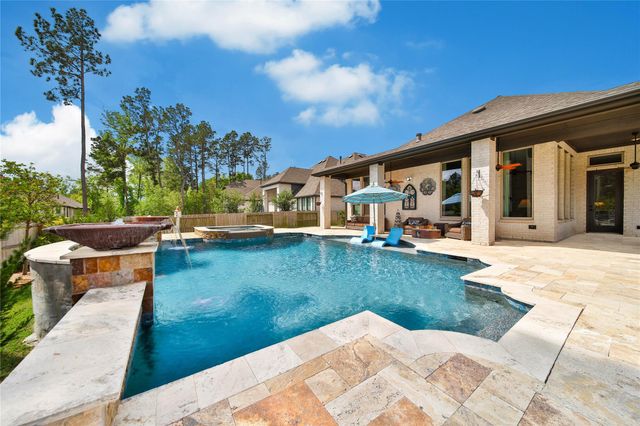 305 Mallory Court, Montgomery, TX 77316