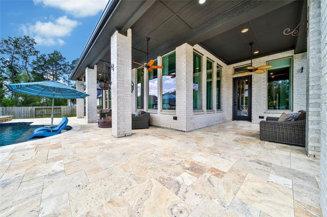 305 Mallory Court, Montgomery, TX 77316