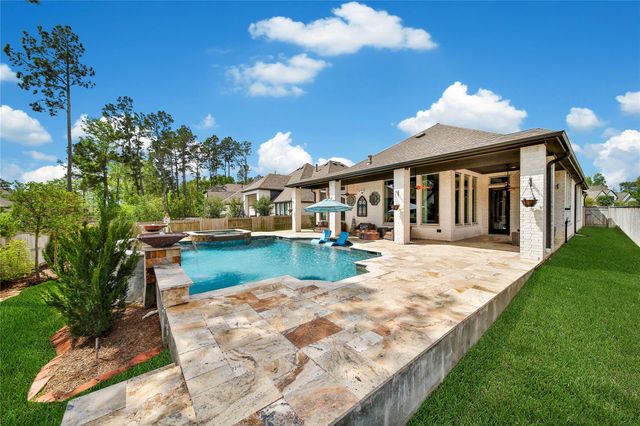 305 Mallory Court, Montgomery, TX 77316