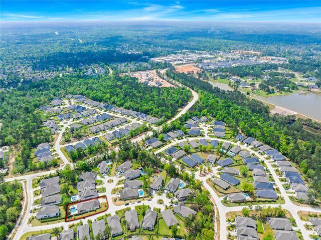 305 Mallory Court, Montgomery, TX 77316