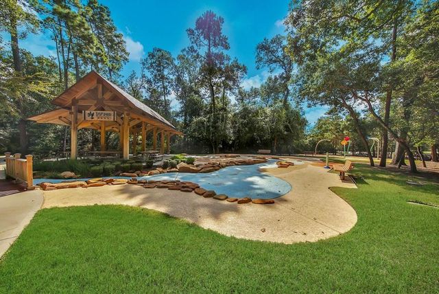 305 Mallory Court, Montgomery, TX 77316