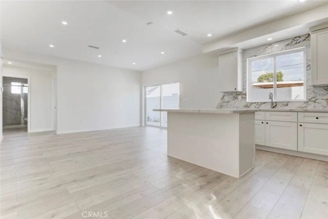 7408 Radford Ave, North Hollywood, CA 91605