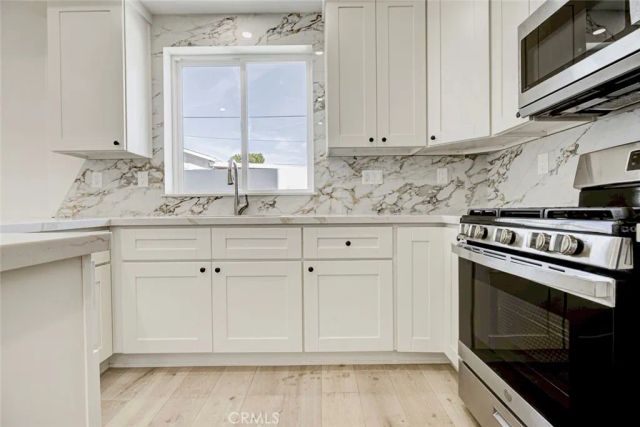 7408 Radford Ave, North Hollywood, CA 91605