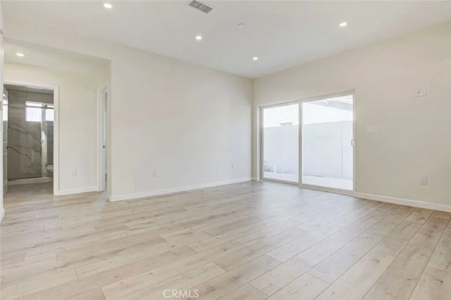 7408 Radford Ave, North Hollywood, CA 91605