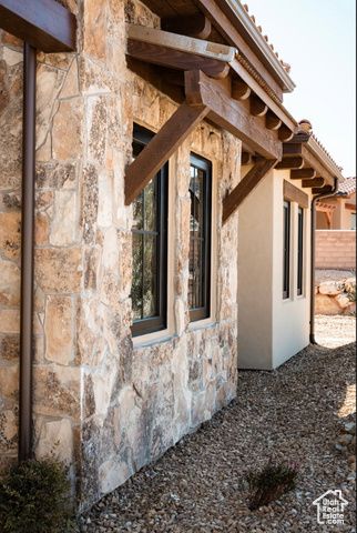 156 LUNA DE ORO, Virgin, UT 84779