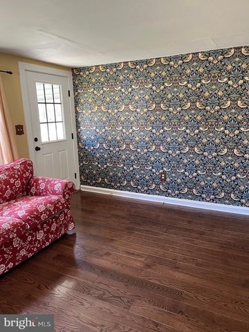1079 KINGS HWY, Pilesgrove, NJ 08098