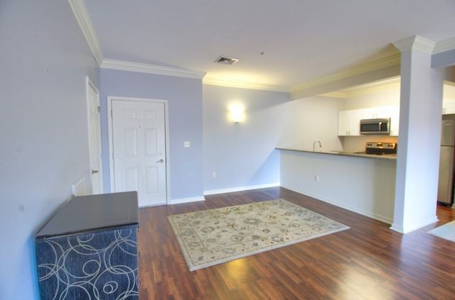 2 Arden Mills Way 2201, Fitchburg, MA 01420