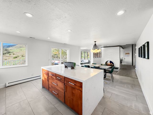 1209 N 950 E, Bountiful, UT 84010