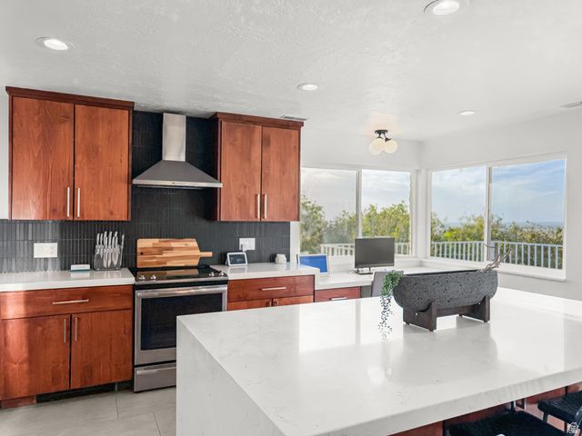 1209 N 950 E, Bountiful, UT 84010