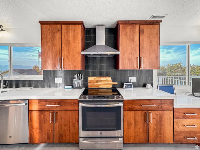 1209 N 950 E, Bountiful, UT 84010