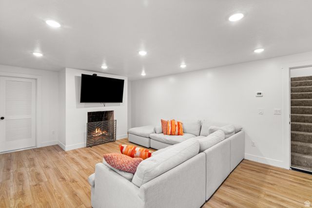 1209 N 950 E, Bountiful, UT 84010