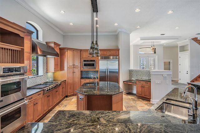 62 CENTRAL COURT, Tarpon Springs, FL 34689