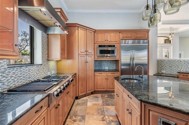 62 CENTRAL COURT, Tarpon Springs, FL 34689