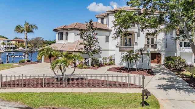 62 CENTRAL COURT, Tarpon Springs, FL 34689