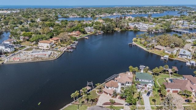 62 CENTRAL COURT, Tarpon Springs, FL 34689