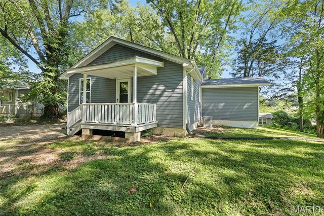 608 Hill Lane, Edwardsville, IL 62025