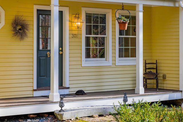 307 Remick Road, Hartford, VT 05001