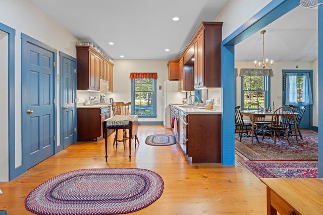 307 Remick Road, Hartford, VT 05001