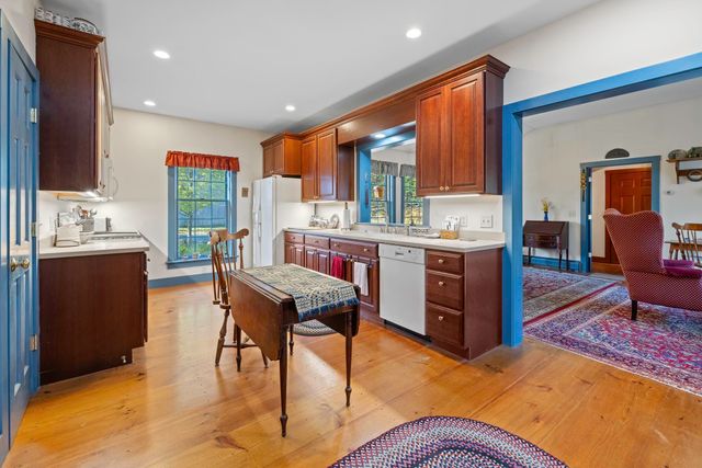 307 Remick Road, Hartford, VT 05001