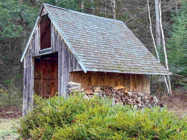 307 Remick Road, Hartford, VT 05001