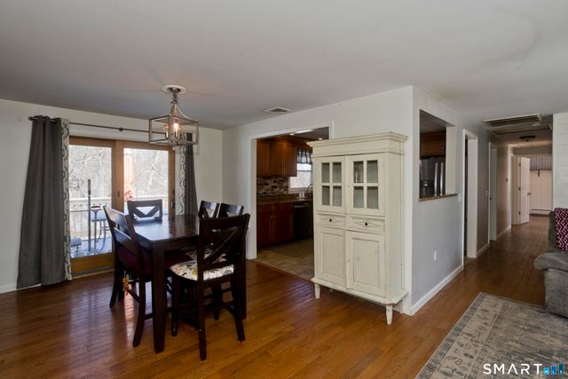 25A Queen Street, Enfield, CT 06082