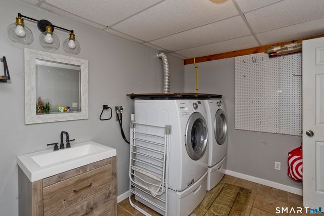 25A Queen Street, Enfield, CT 06082