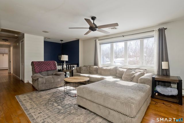 25A Queen Street, Enfield, CT 06082