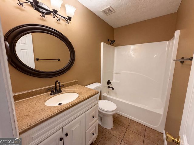 2195 Clayton Ridge, Lithonia, GA 30058