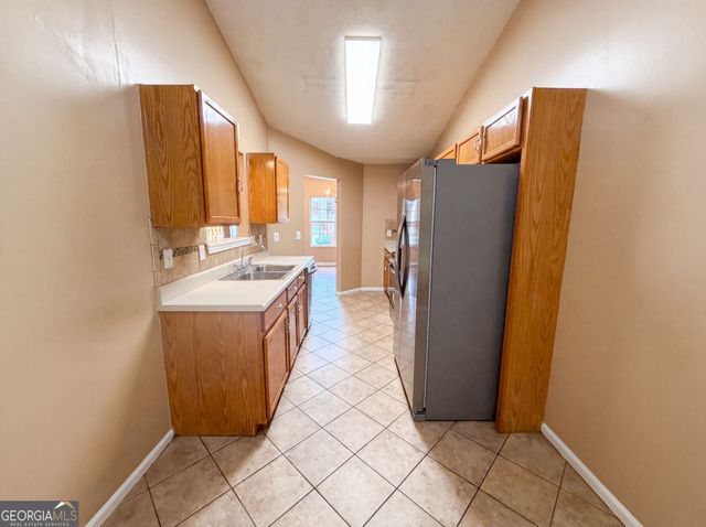 2195 Clayton Ridge, Lithonia, GA 30058