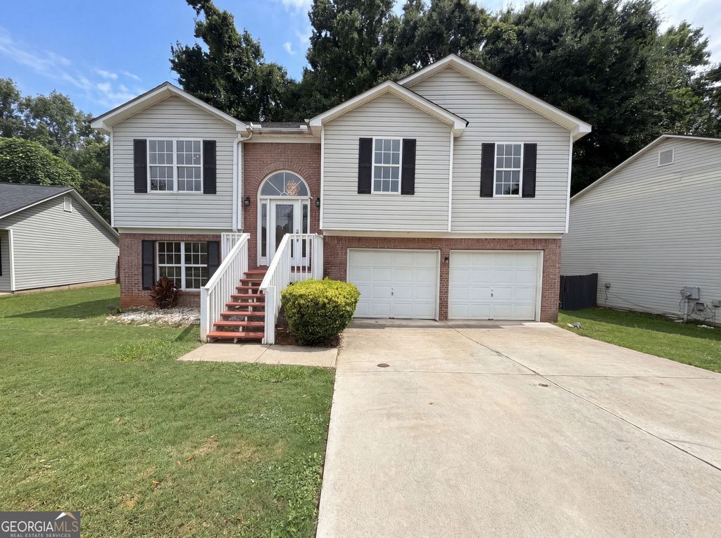 2195 Clayton Ridge, Lithonia, GA 30058