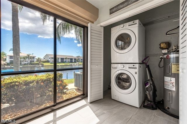 3736 SE 12th AVE 102, Cape Coral, FL 33904