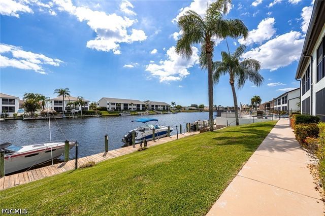 3736 SE 12th AVE 102, Cape Coral, FL 33904