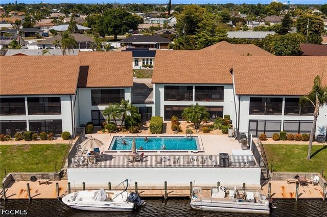 3736 SE 12th AVE 102, Cape Coral, FL 33904