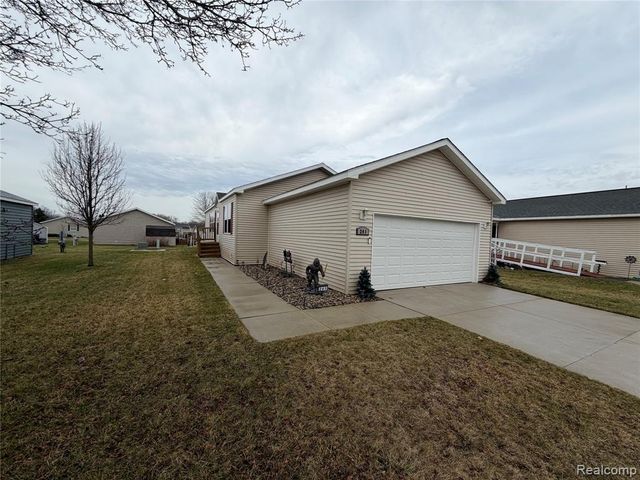 241 Waterway Court, Lapeer, MI 48446