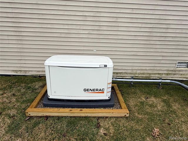 241 Waterway Court, Lapeer, MI 48446