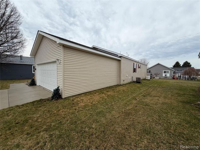 241 Waterway Court, Lapeer, MI 48446