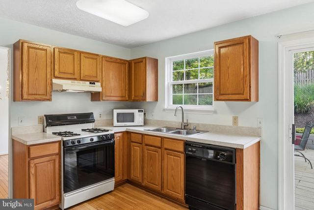 2208 TALL PINES CT, Baltimore, MD 21228