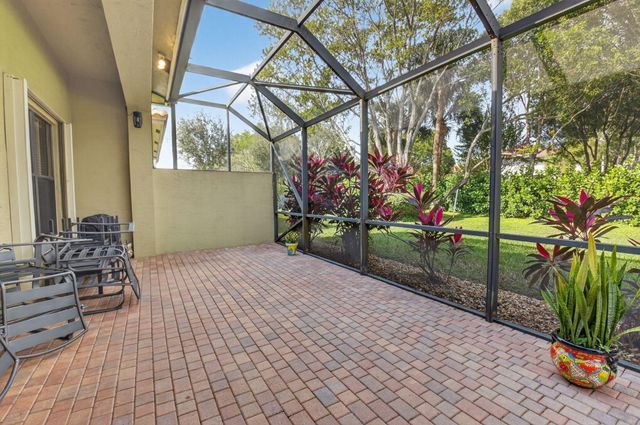 9822 Isles Cay Drive, Delray Beach, FL 33446