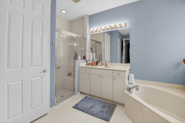 9822 Isles Cay Drive, Delray Beach, FL 33446