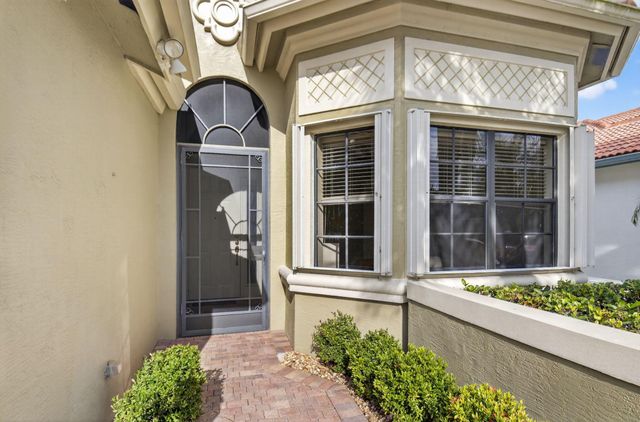 9822 Isles Cay Drive, Delray Beach, FL 33446