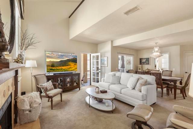 7758 Caminito Monarca 101, Carlsbad, CA 92009