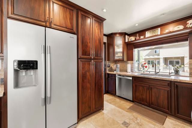 7758 Caminito Monarca 101, Carlsbad, CA 92009