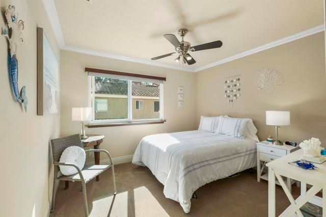 7758 Caminito Monarca 101, Carlsbad, CA 92009