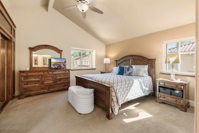 7758 Caminito Monarca 101, Carlsbad, CA 92009