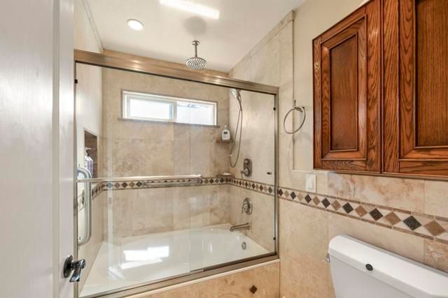 7758 Caminito Monarca 101, Carlsbad, CA 92009