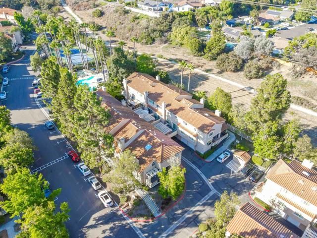 7758 Caminito Monarca 101, Carlsbad, CA 92009