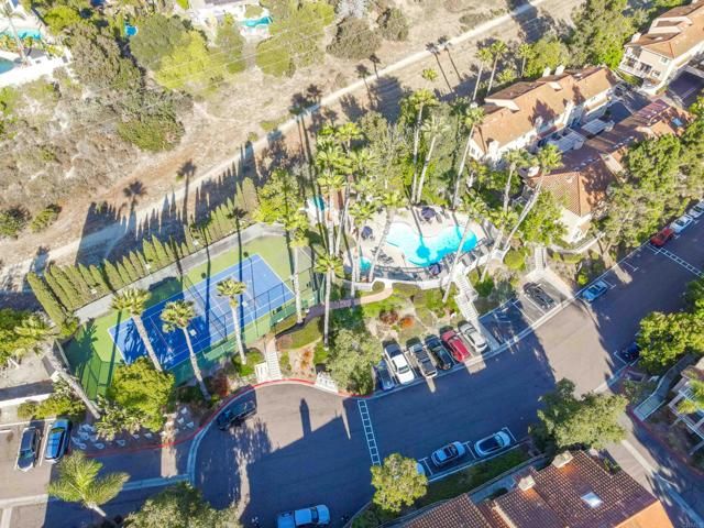 7758 Caminito Monarca 101, Carlsbad, CA 92009