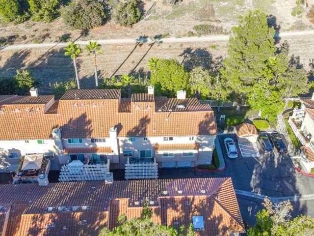 7758 Caminito Monarca 101, Carlsbad, CA 92009